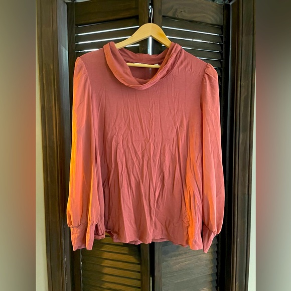 Pink top - Picture 1 of 1